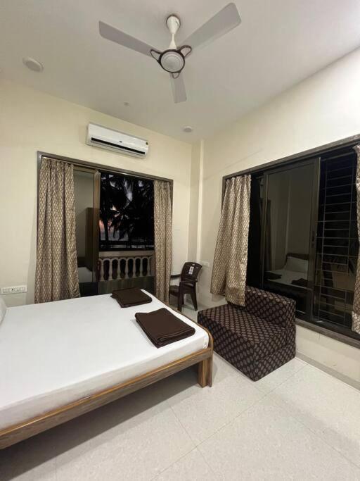 Villa Gk Beach House 5Bhk Pvt Pool à Bombay Extérieur photo