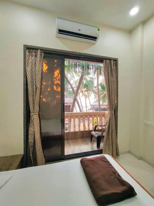 Villa Gk Beach House 5Bhk Pvt Pool à Bombay Extérieur photo